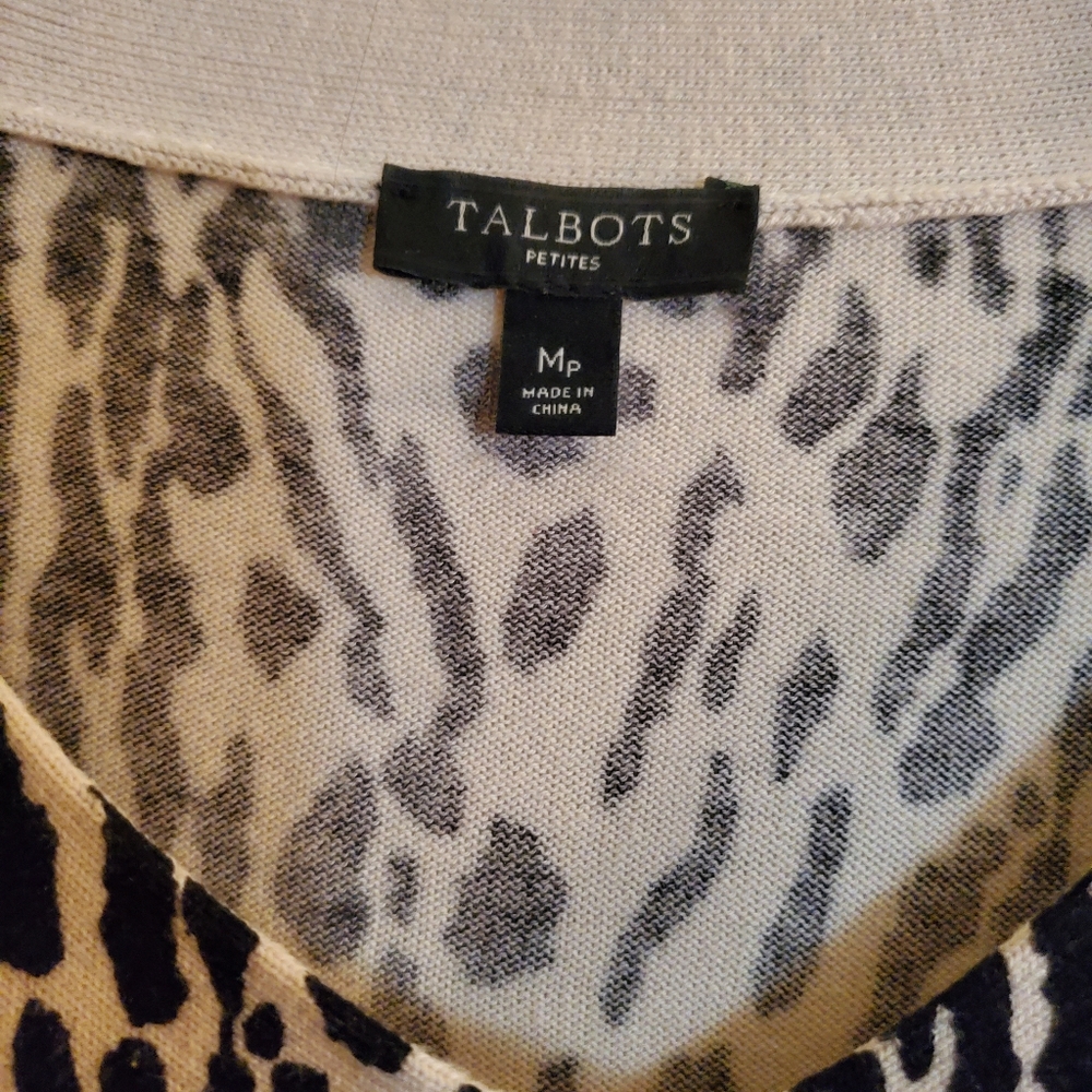 Sweater - Picture 3 of 3
